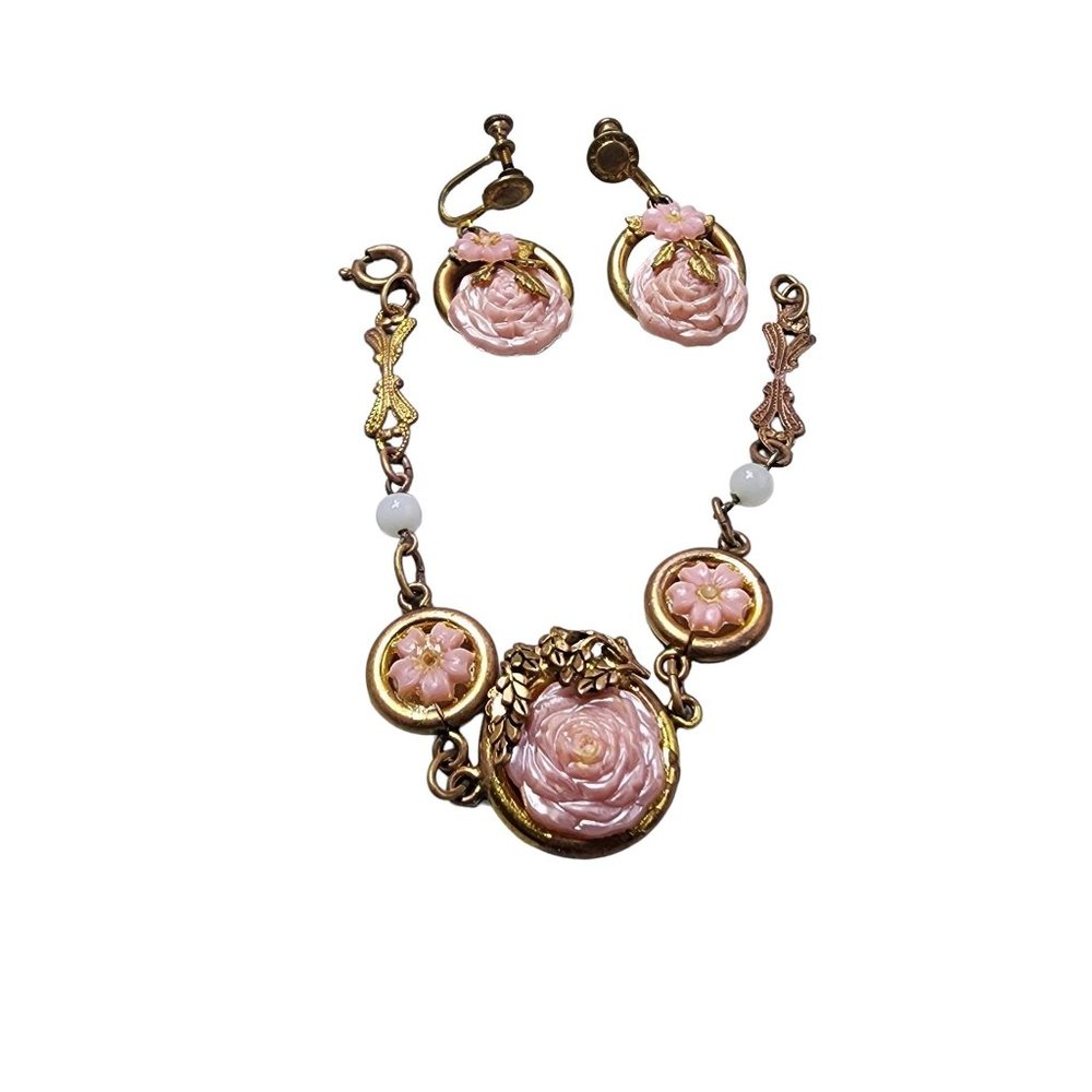 Antique Unusual Carved Glass/Stone Flower Bracelet Set w/ Brass Detailing A2974